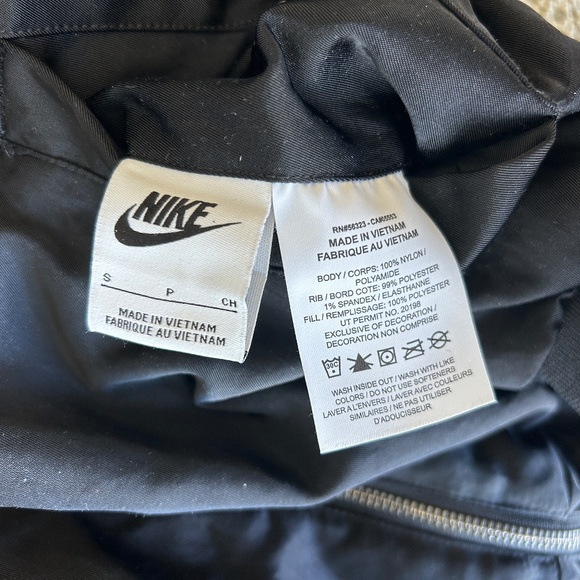 Nike Women's Black Reversible Varsity Bomber Jacket Small - Picture 7 of 12